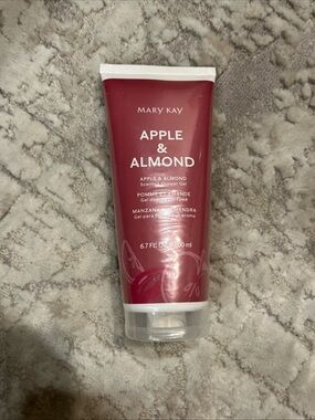 Mary Kay Apple & Almond Scented Shower Gel - Berry Pink